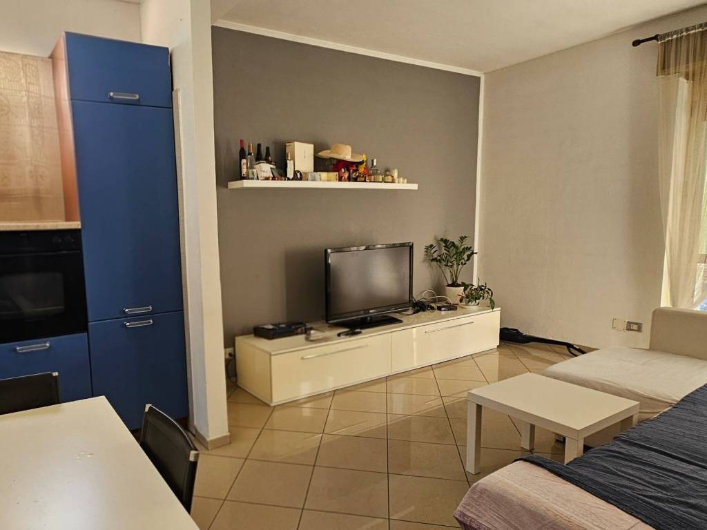 Appartamento a Baranzate in Via Gradisca, 29 - Foto 2