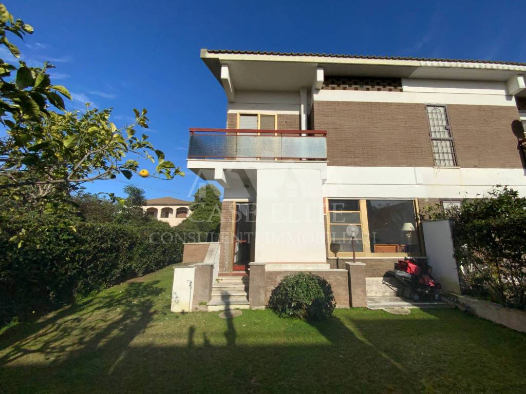 Villa a Ardea in Via Agamennone, 66 - Foto 2