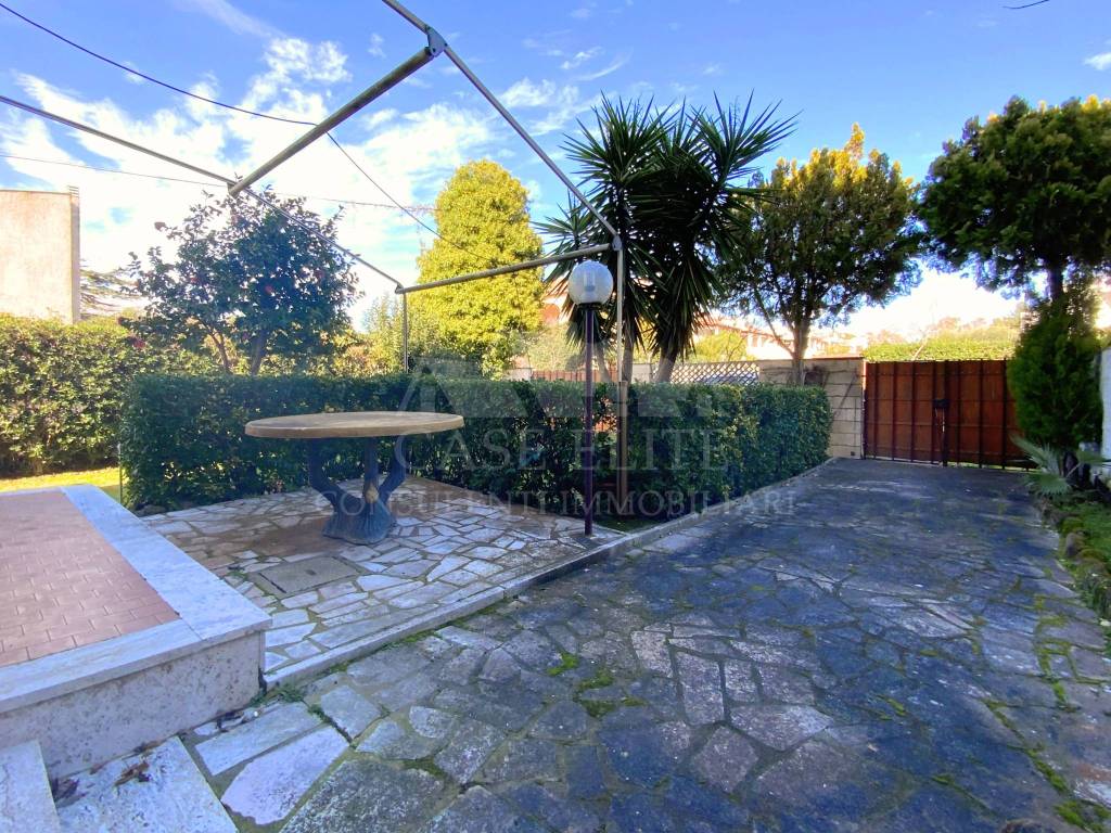 Villa a Ardea in Via Agamennone, 66 - Foto 4
