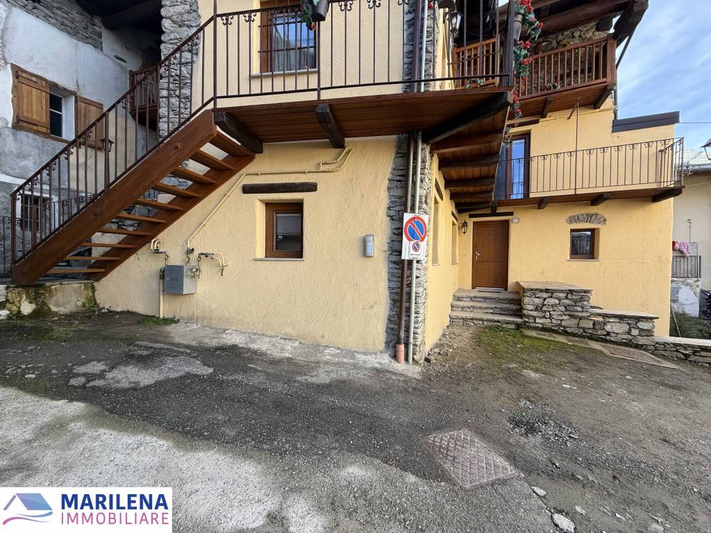 Appartamento a Charvensod in Località Capoluogo, 170 - Foto 2