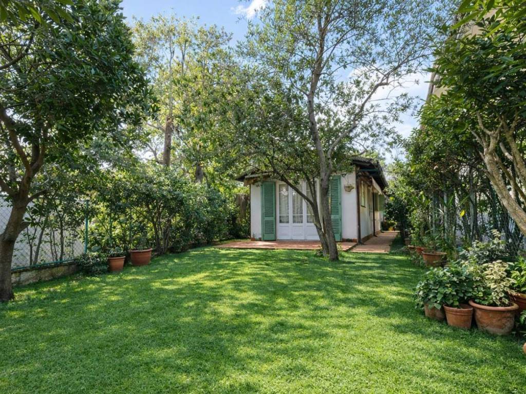 Villa a Pietrasanta in via concordia, 10 - Foto 2