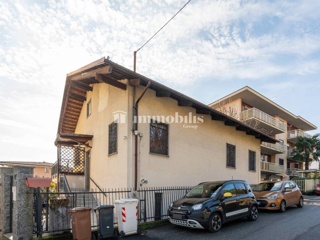 Villa a Collegno in Via Bruno Buozzi, 17 - Foto 2