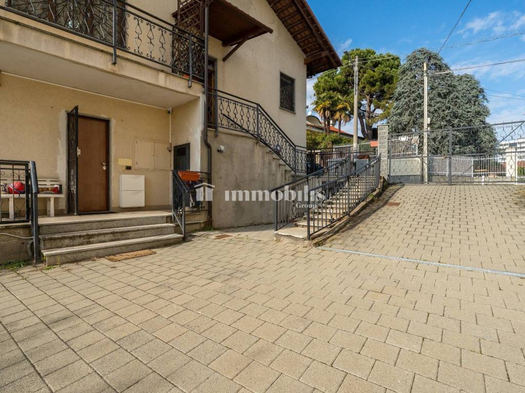 Villa a Collegno in Via Bruno Buozzi, 17 - Foto 4