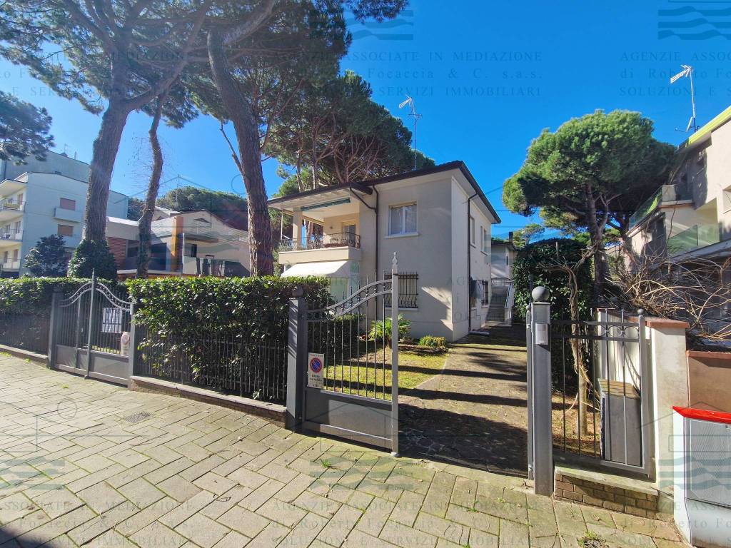 Appartamento a Cervia in Viale 2 Giugno, 101 - Foto 3