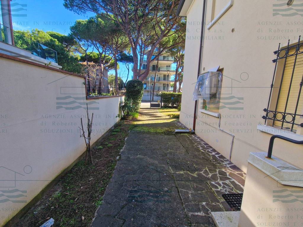 Appartamento a Cervia in Viale 2 Giugno, 101 - Foto 5