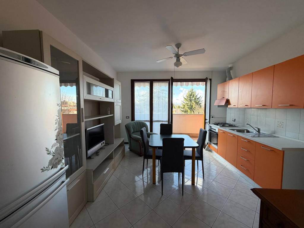 Appartamento a Gallarate in Via 22 Marzo, 35 - Foto 3