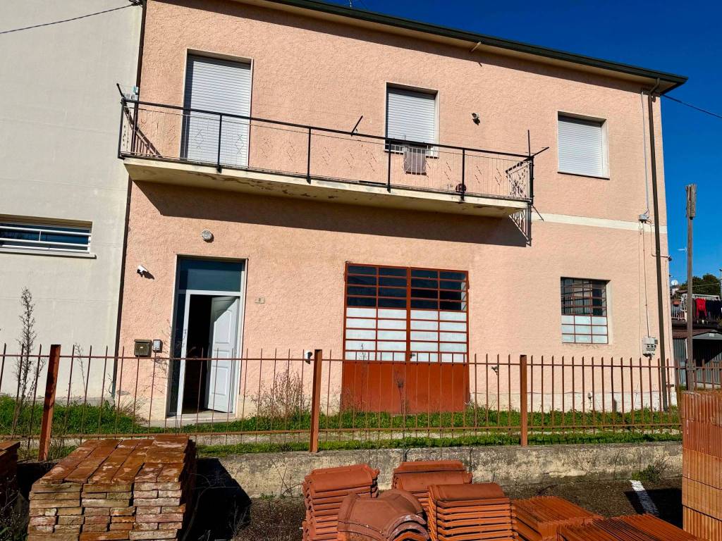 Appartamento a Alfonsine in Via Mario Gordini, 8 - Foto 2