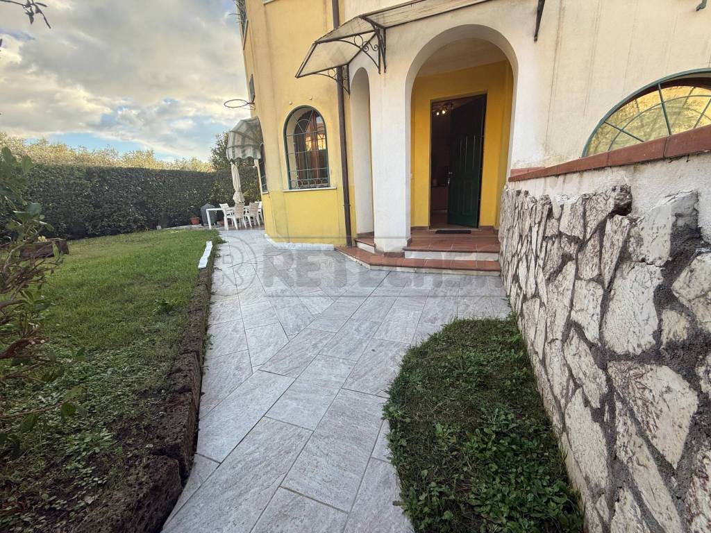 Villetta a schiera a Luni in Via Larga, 60 - Foto 3