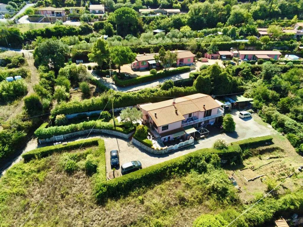 Villa a Capoliveri in Via Dei Caduti, 21 - Foto 2
