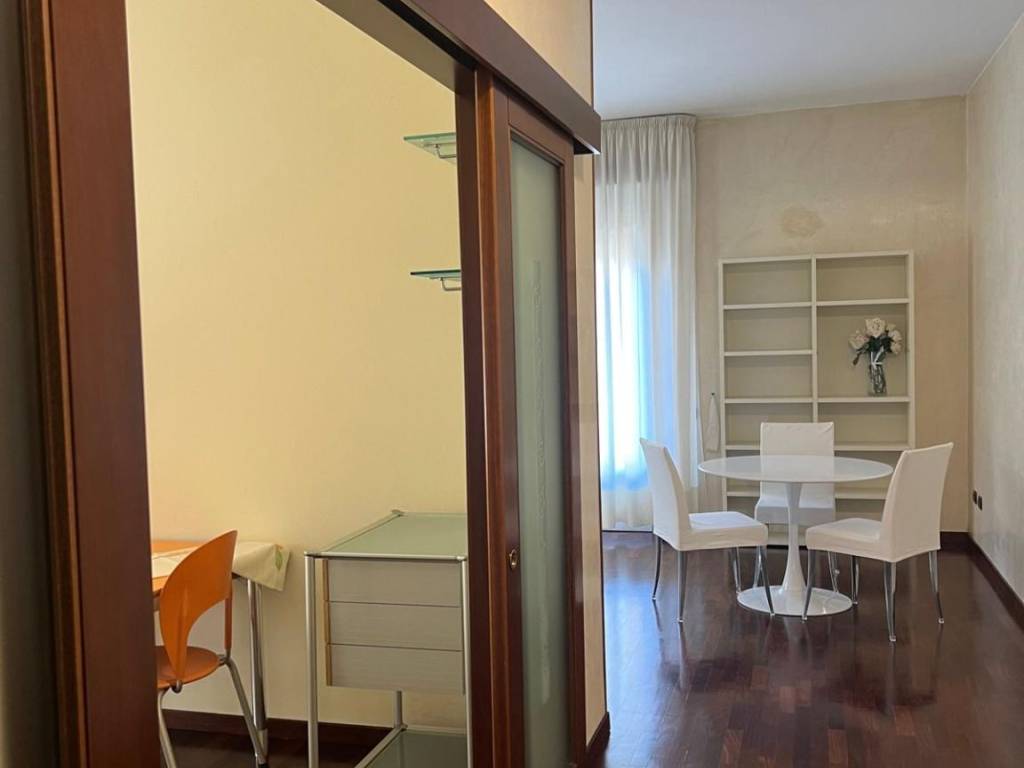 Appartamento a Parma in Via Giulio e Guido Carmignani - Foto 4