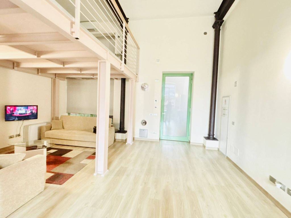 Loft / open space a Varallo in Piazza Giulio Cortese, 1 - Foto 3