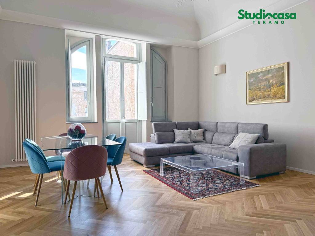 Appartamento a Teramo in Viale Giuseppe Mazzini - Foto 2