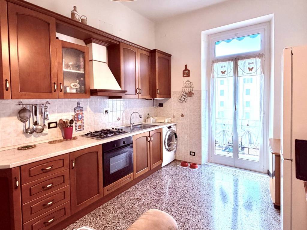 Appartamento a Genova in Via Prete Nicolò Daste - Foto 2
