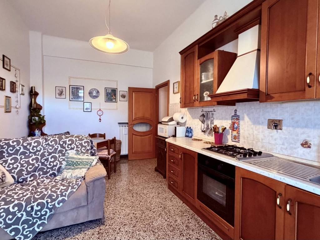Appartamento a Genova in Via Prete Nicolò Daste - Foto 4