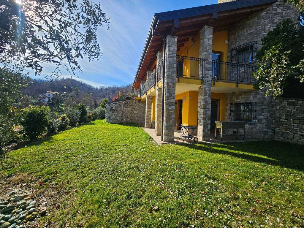 Villa a Palazzago in Via Fratelli Ripamonti - Foto 3