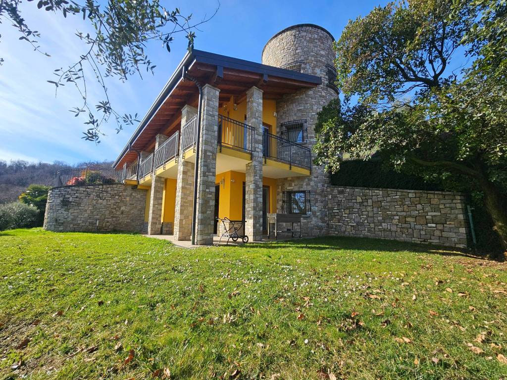 Villa a Palazzago in Via Fratelli Ripamonti - Foto 4