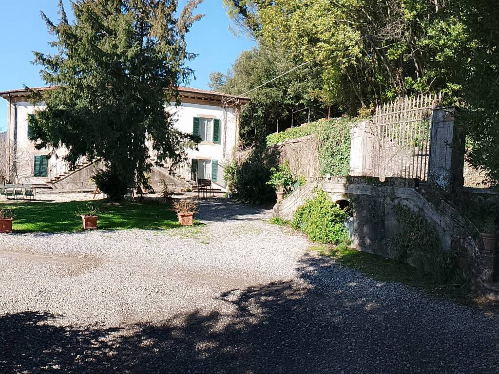 Villa a Lucca in Via della Maulina - Foto 4