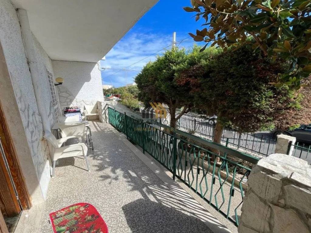 Villa a Bari in Strada Privata Cioffrese, 7 E - Foto 3
