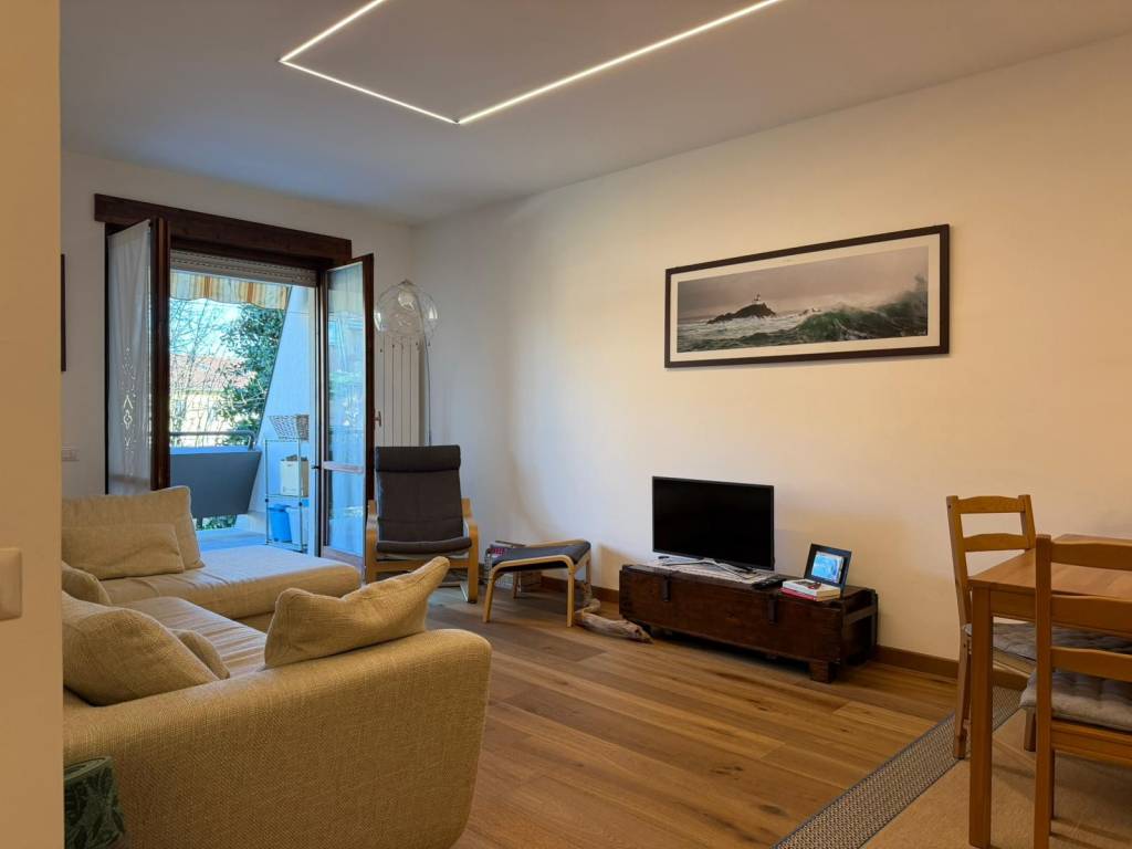 Appartamento a Castelletto sopra ticino in Via Eugenio Montale, 4 - Foto 2