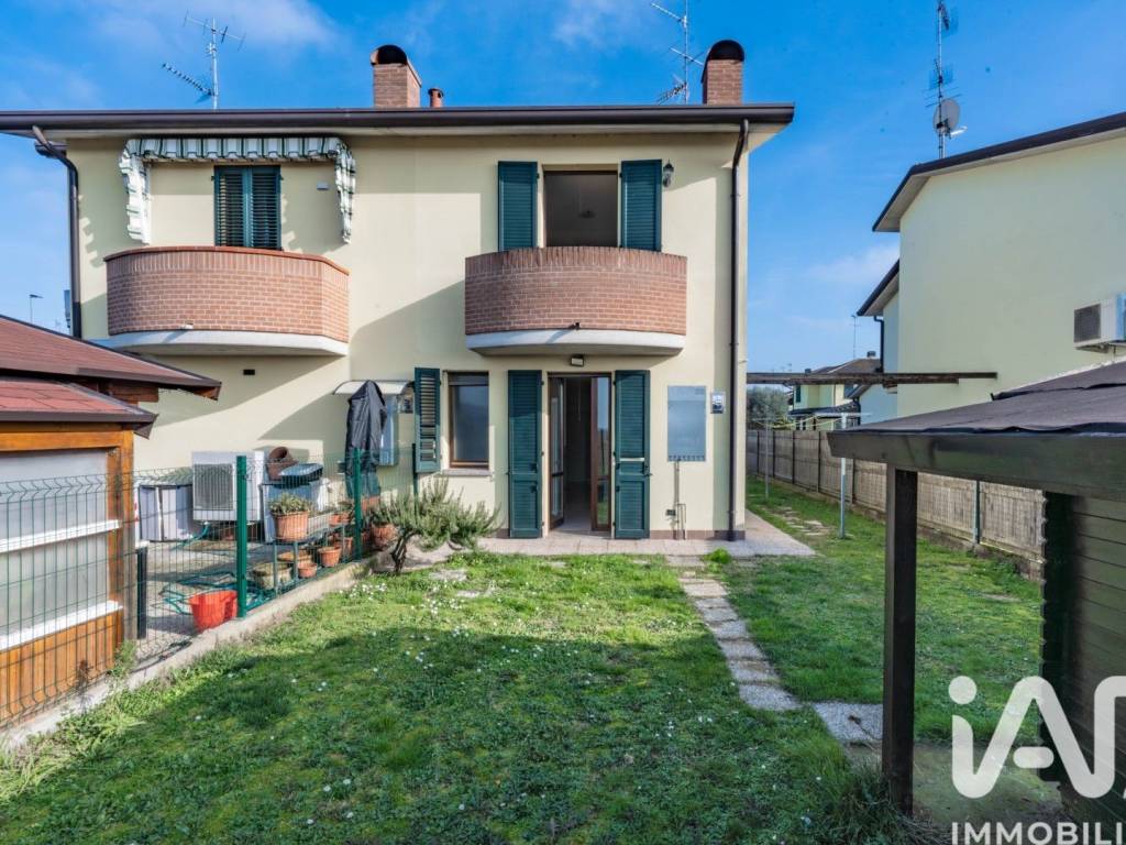 Villa a Fiscaglia in Via Enrico Berlinguer, 48 - Foto 4