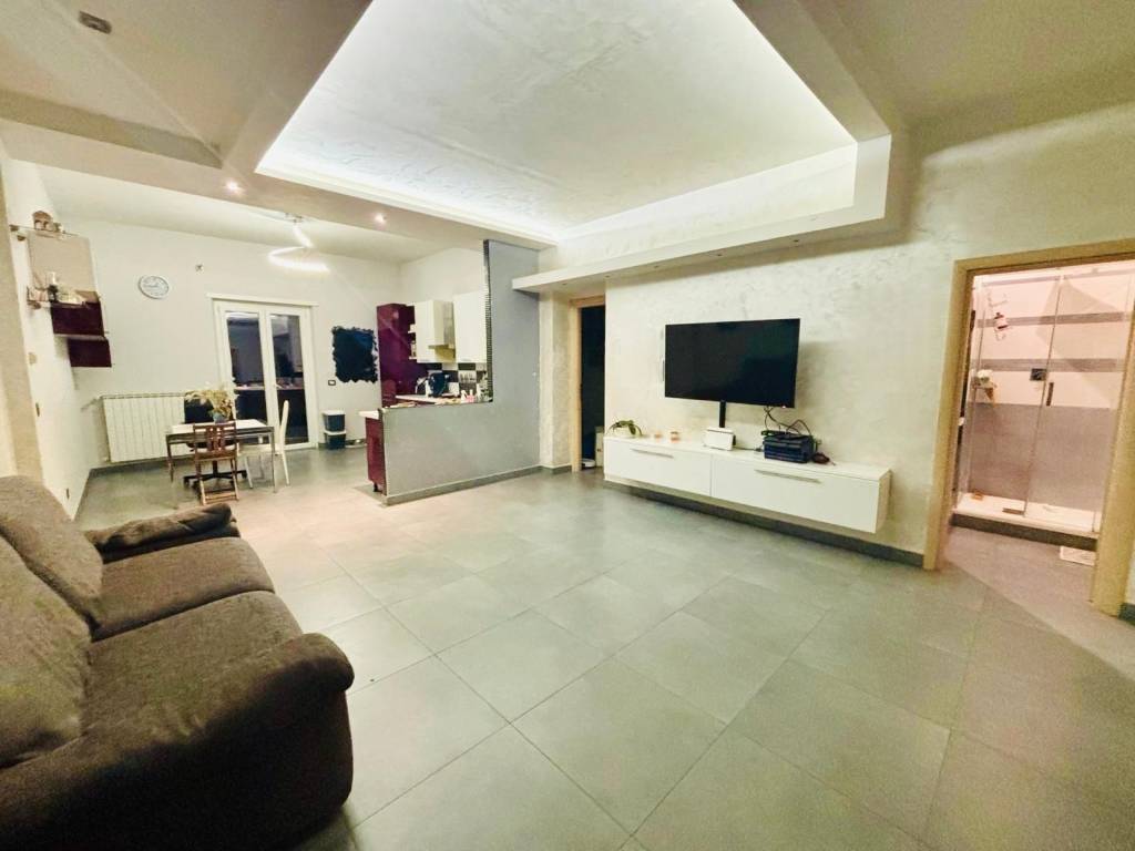 Appartamento a Pomezia in Largo Plinio - Foto 2