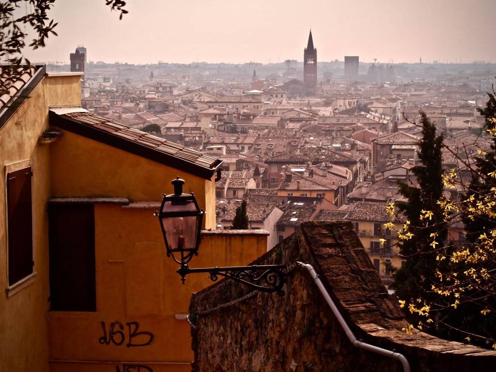 Appartamento a Verona in Via San Leonardo - Foto 3
