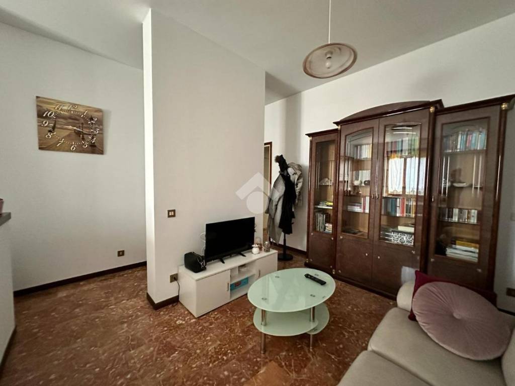 Appartamento a Pavia in Corso Camillo Benso Cavour, 44 - Foto 4