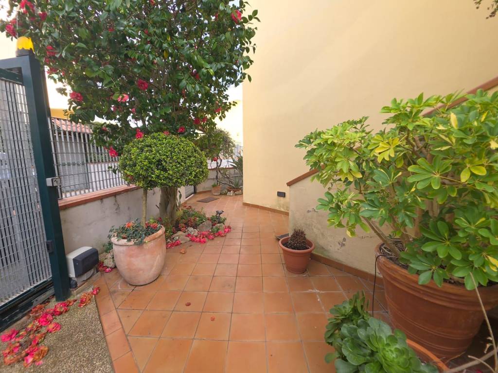 Villa a Pozzuoli in Via Giuseppe Pagano - Foto 3
