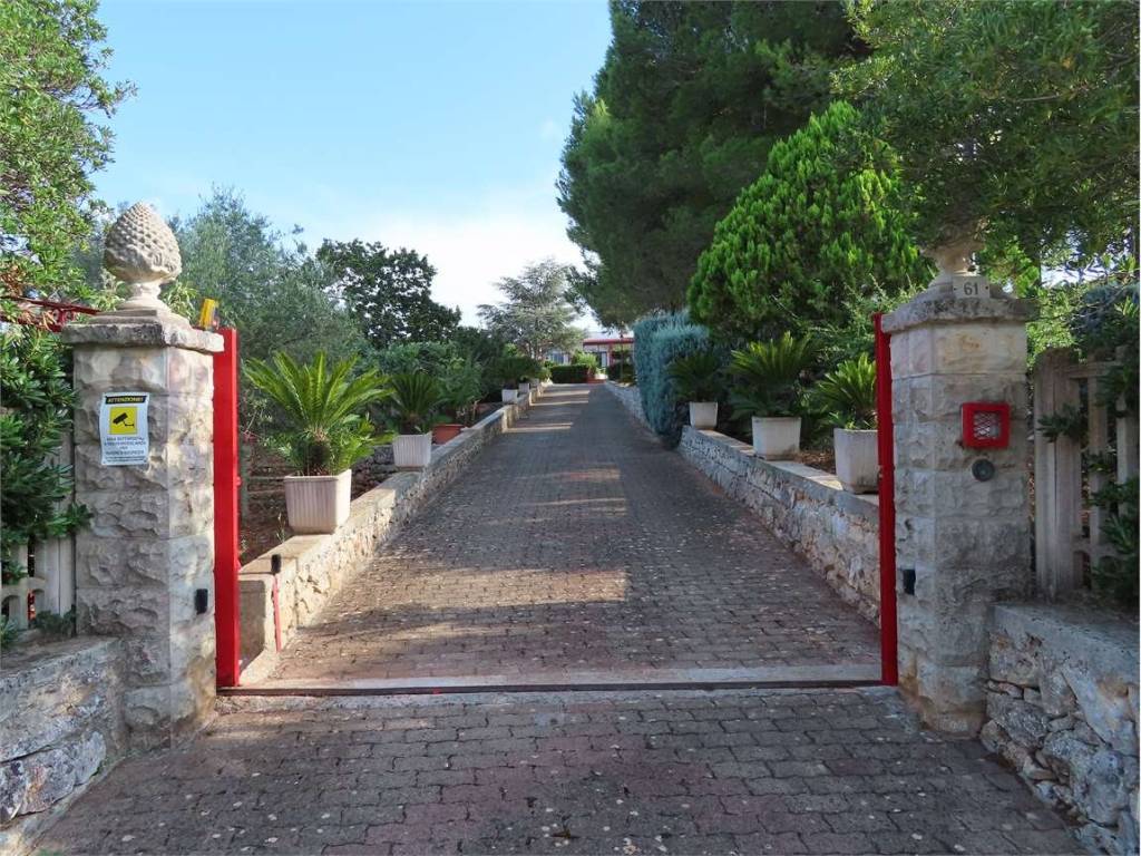 Villa a Ceglie messapica in c.da Ulmo, snc - Foto 4