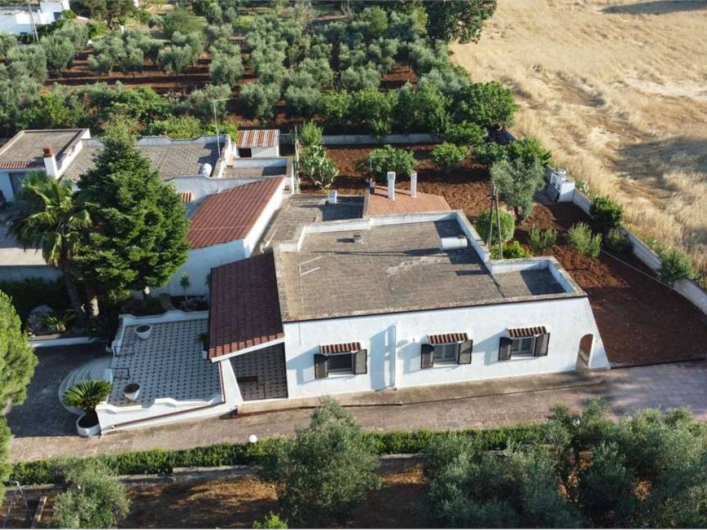 Villa a Ceglie messapica in c.da abate amato - Foto 4