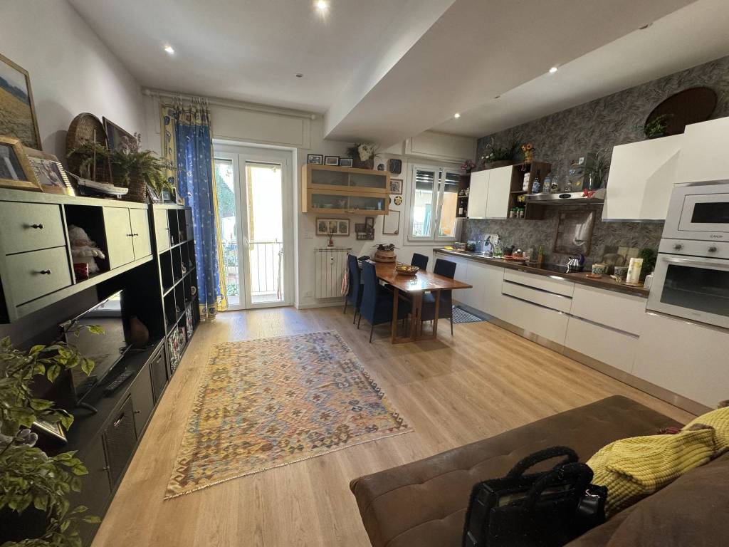 Appartamento a Genova in Via Luigi Rizzo - Foto 4