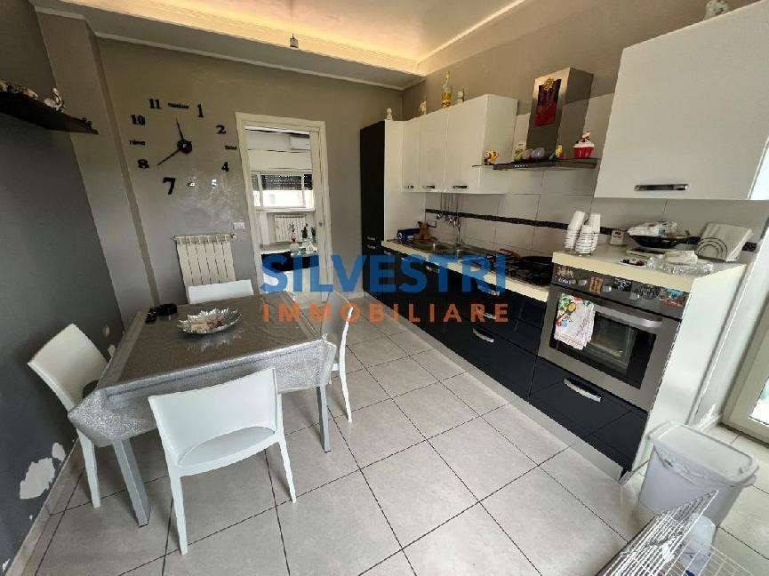 Appartamento a Benevento in Via Massimo D'Azeglio - Foto 4