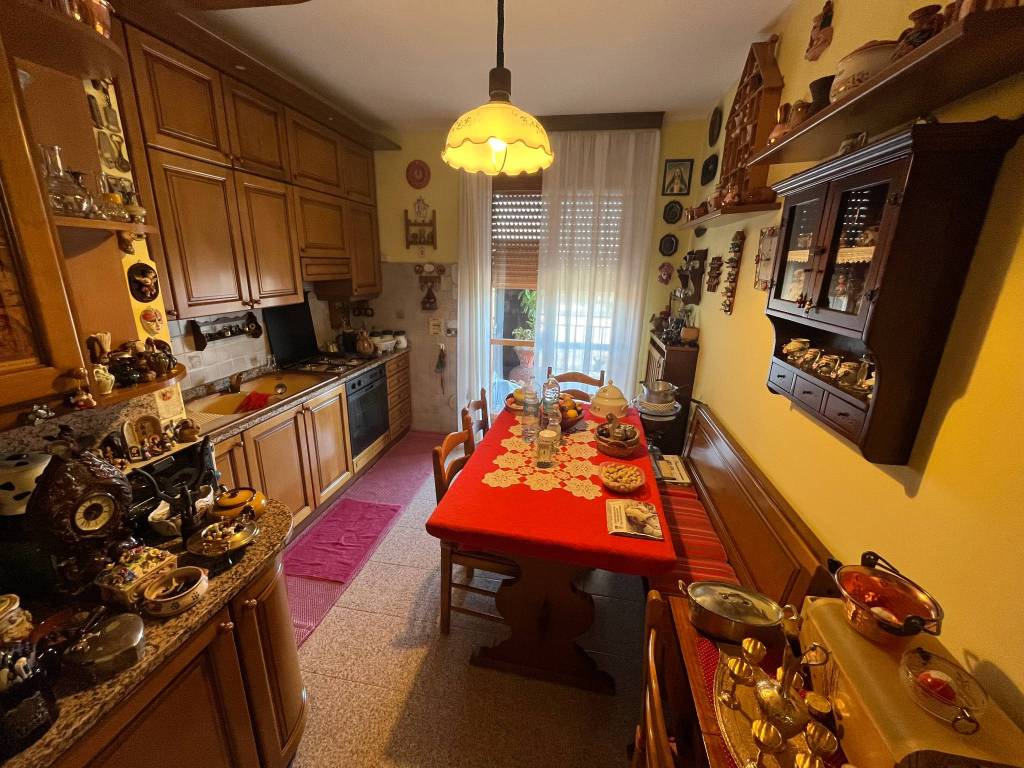 Appartamento a Cesano boscone in Via Enrico Fermi - Foto 2