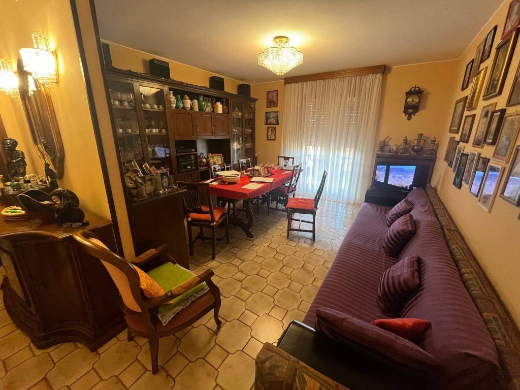 Appartamento a Cesano boscone in Via Enrico Fermi - Foto 3