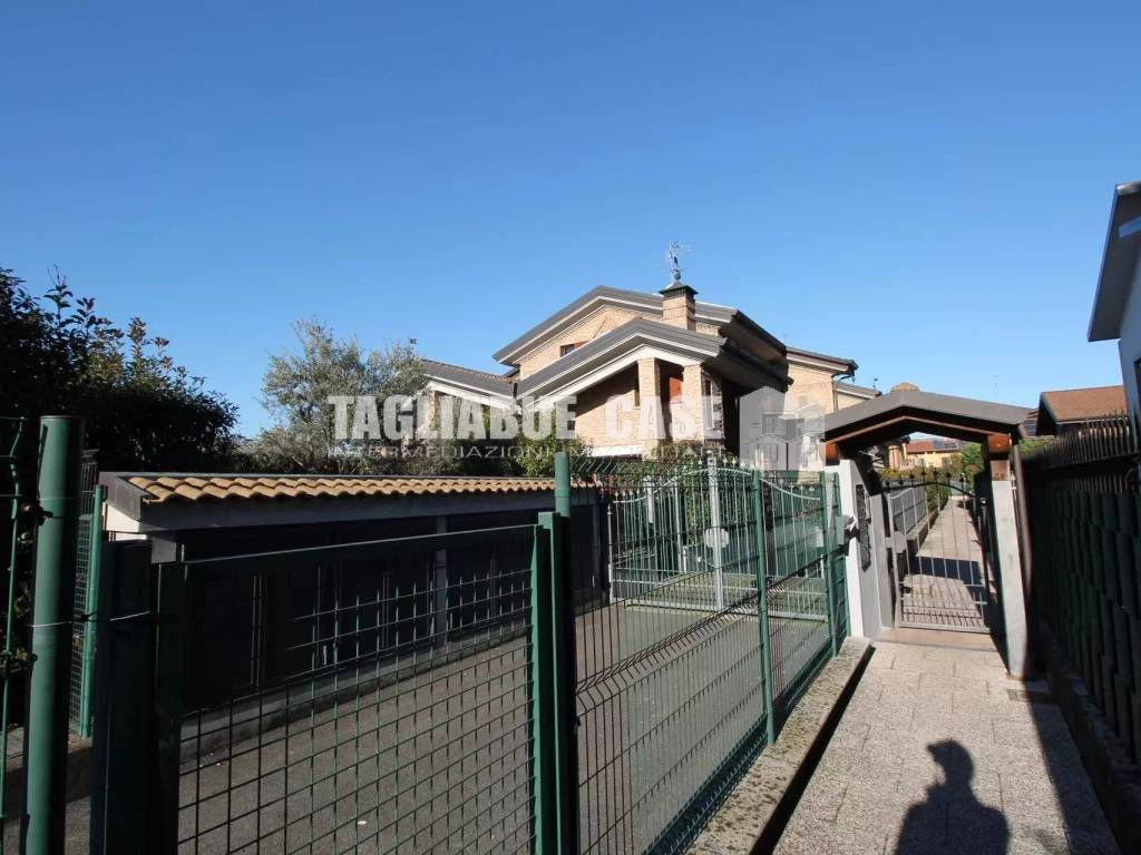 Appartamento a Paderno dugnano in Via Sesto San Giovanni, 6 - Foto 2