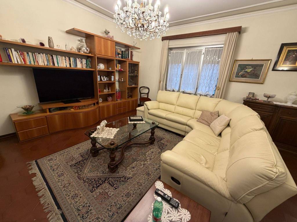 Appartamento a Montecatini-terme in Via Campania - Foto 2
