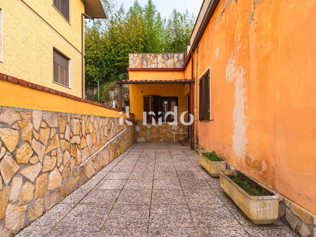 Appartamento a Monsummano terme in Via Giacomo Leopardi - Foto 3