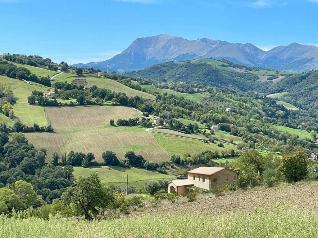 Villa a Monte san martino in Contrada Molino, 84 - Foto 2