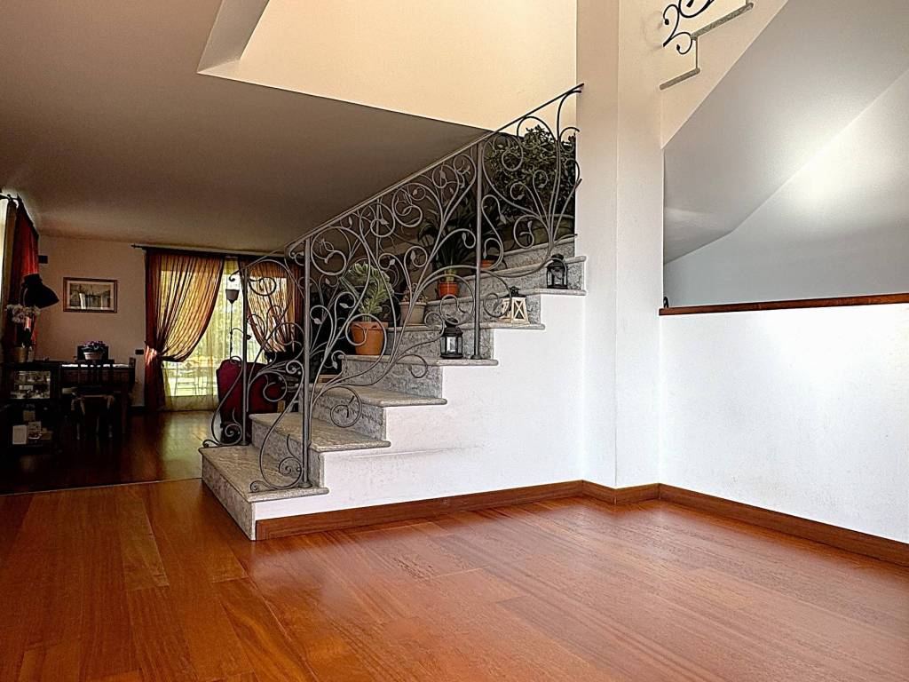 Villa a Sirone in Via San Benedetto, 41 - Foto 4