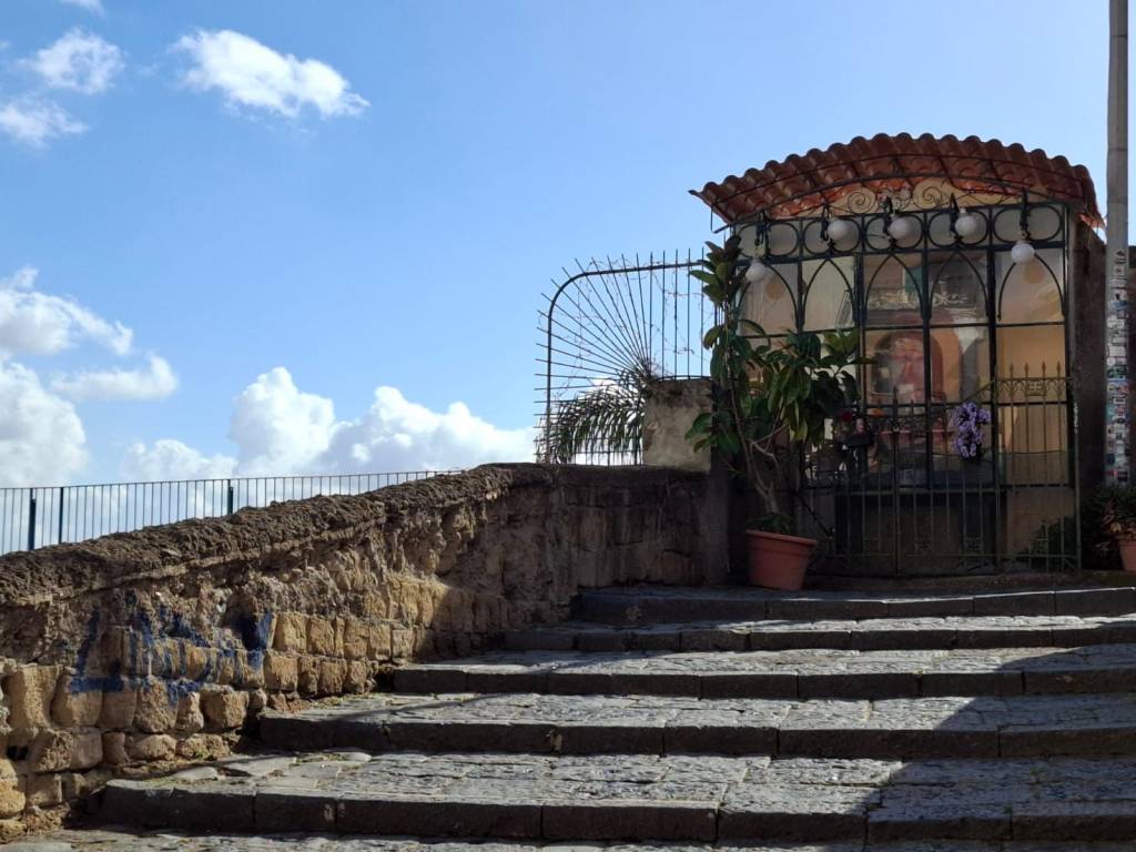 Appartamento a Napoli in Via Pedamentina San Martino - Foto 3