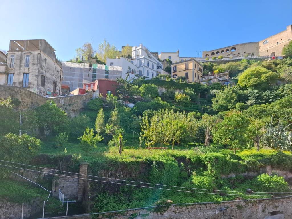 Appartamento a Napoli in Via Pedamentina San Martino - Foto 4