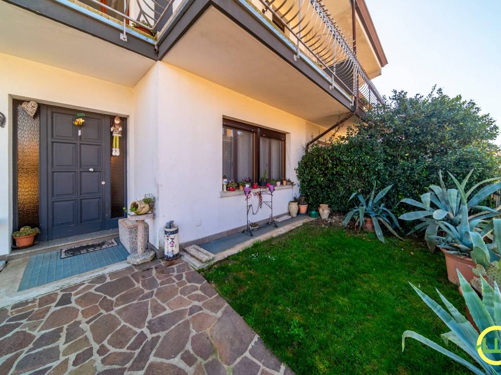 Villa a Codroipo in Via Chiesa, 27 - Foto 2