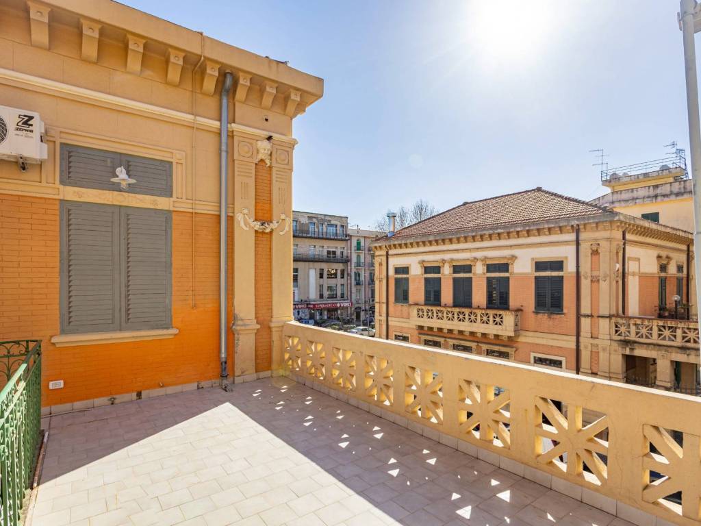 Appartamento a Messina in Via Giuseppe Garibaldi, 377 - Foto 5