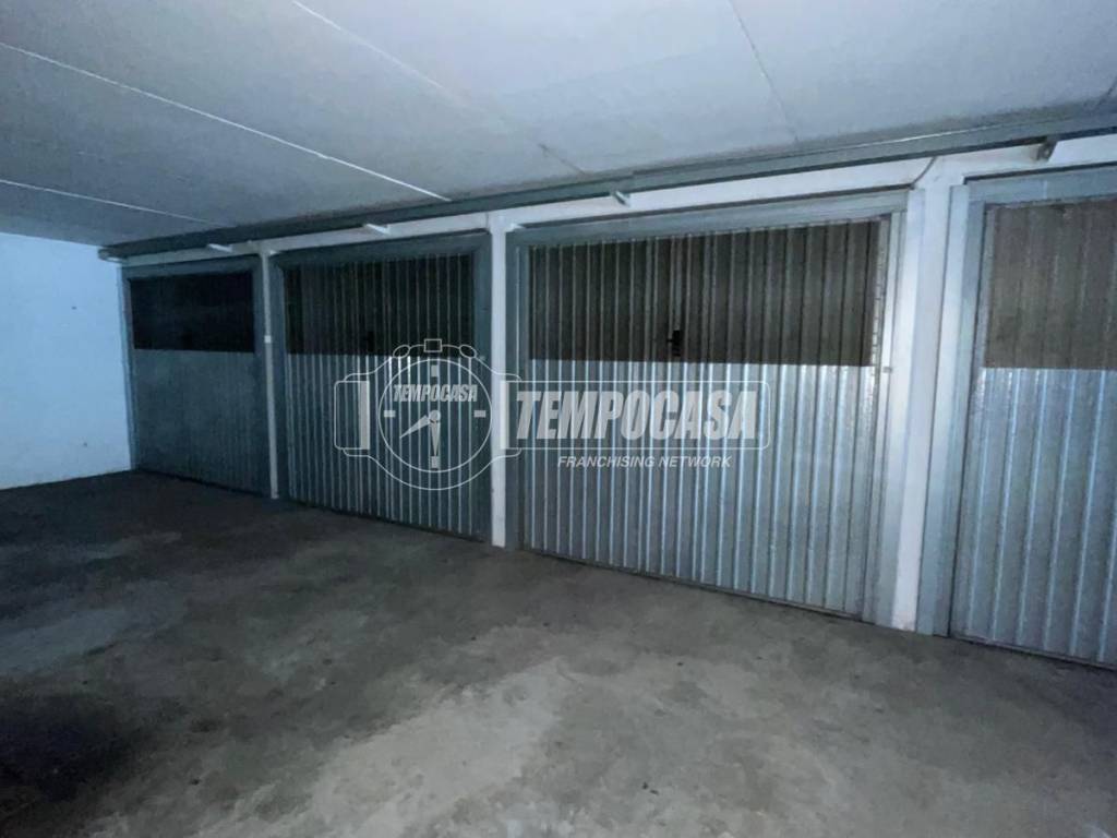 Box / garage a Reggio emilia - Foto 2