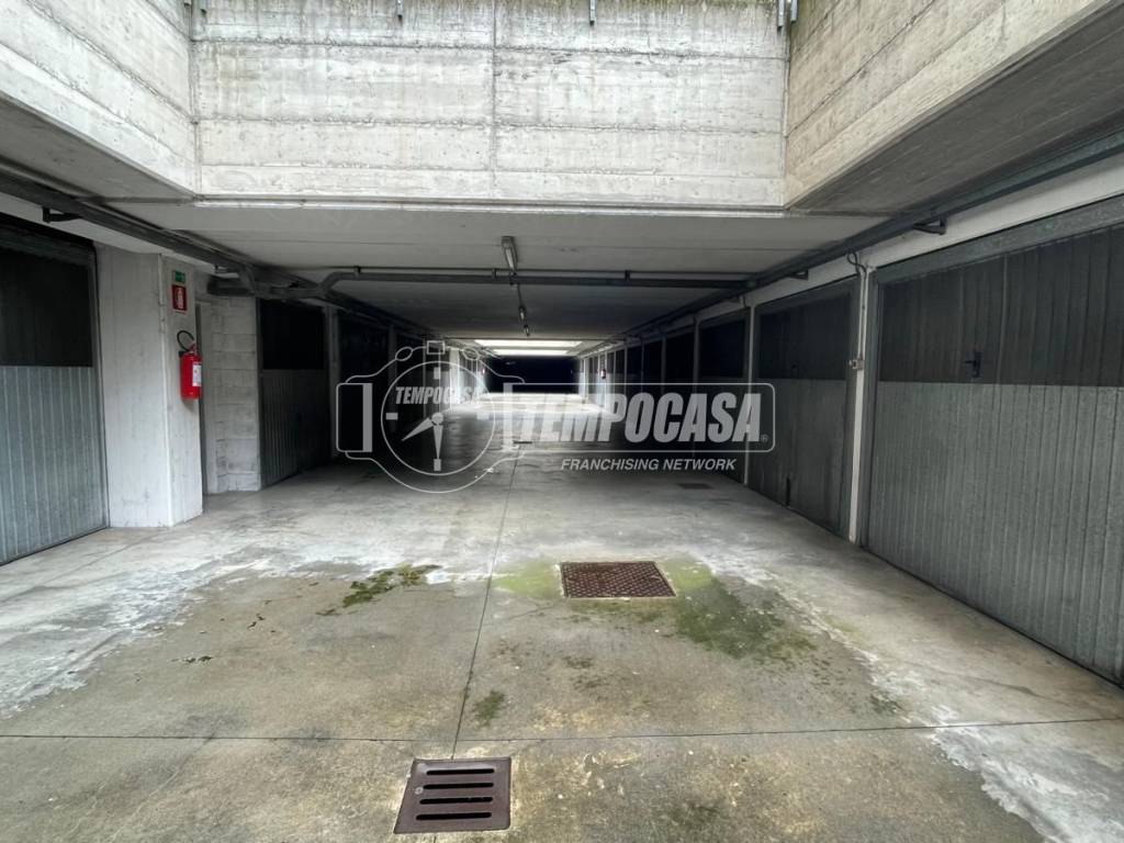 Box / garage a Reggio emilia - Foto 5