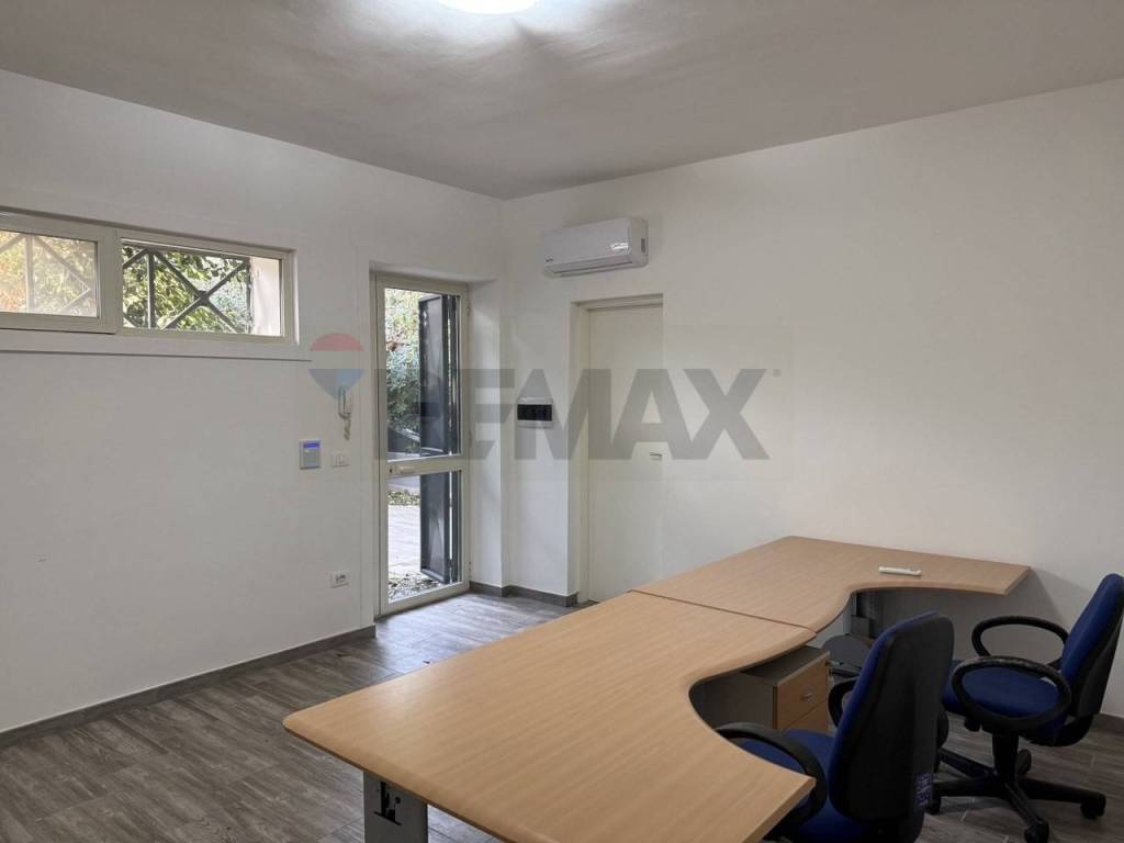 Palazzo / stabile a Bari in Strada Stoppelli, 9 - Foto 3