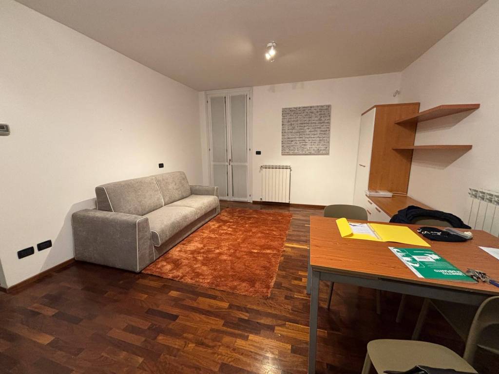 Appartamento a Legnano in Via Francesco Cherubini, 3 - Foto 2