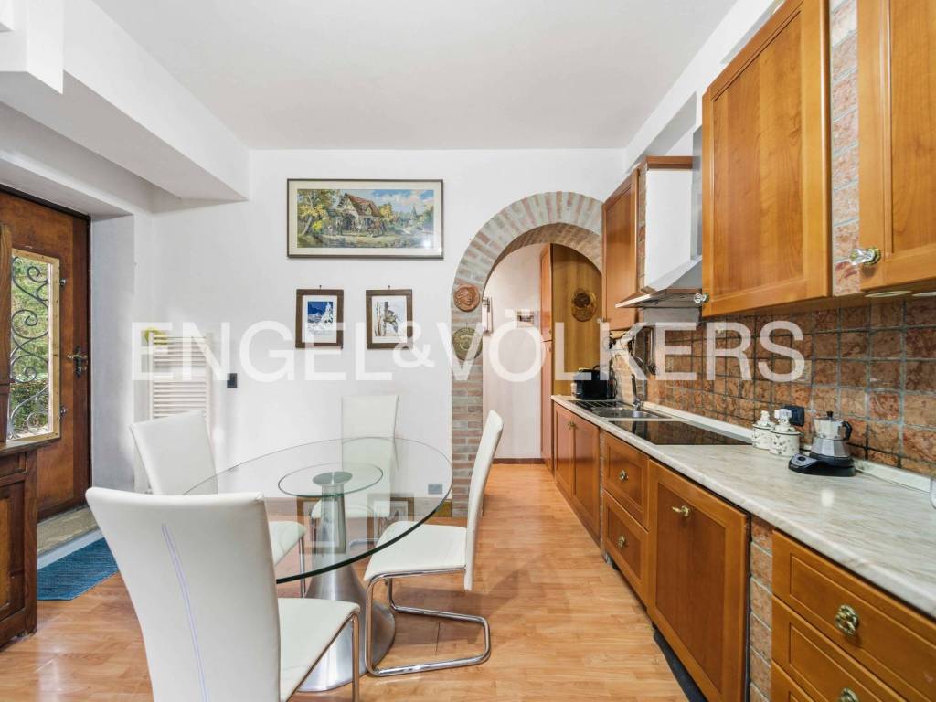 Villa a Viggiù in Via Sant'Elia, 88 - Foto 5