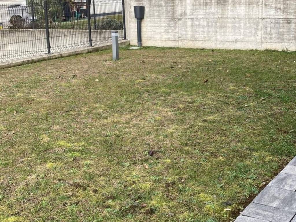 Appartamento a Bizzarone in Via Alessandro Volta - Foto 2