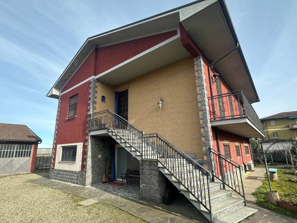 Villa a Lomello in Via Caldera, 67 - Foto 5
